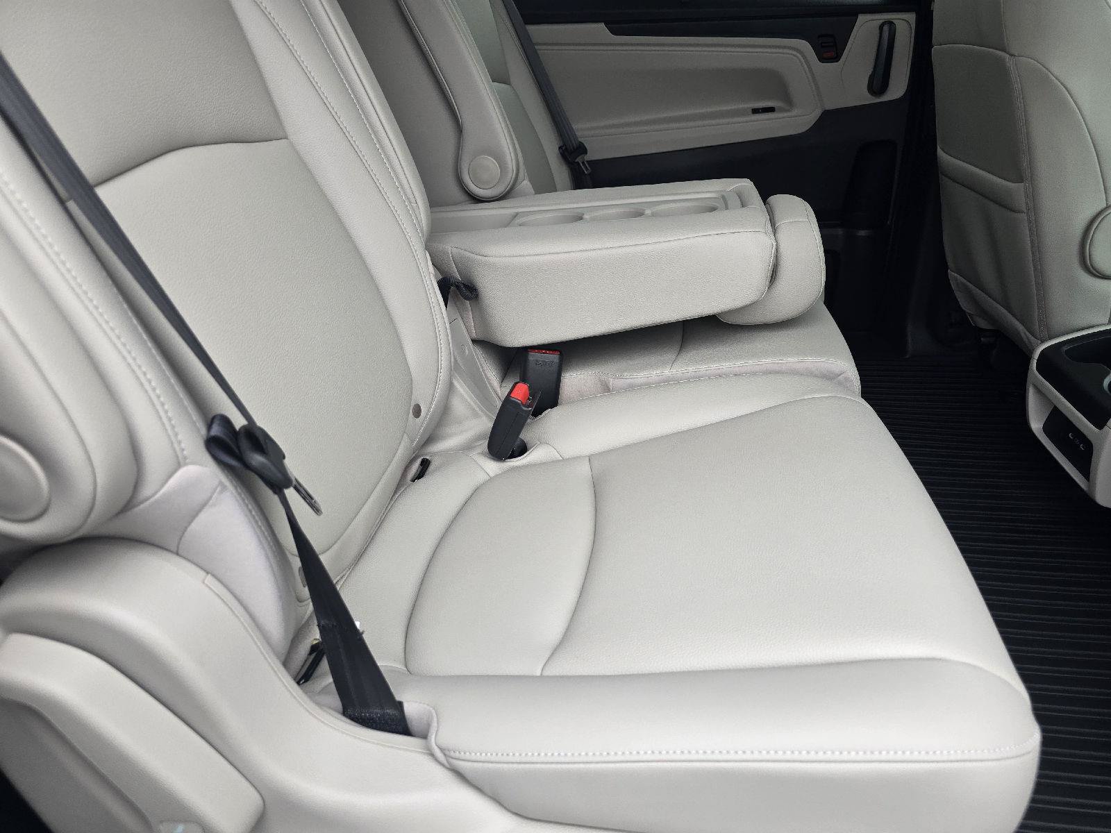 New 2027 Honda Odyssey EX-L image 11