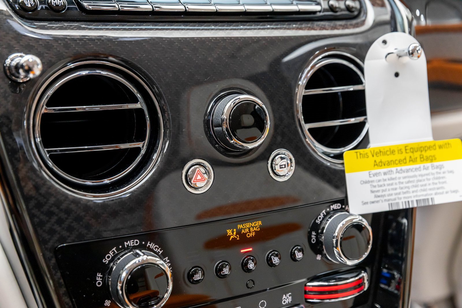 New 2026 Rolls-Royce Cullinan Black Badge image 26