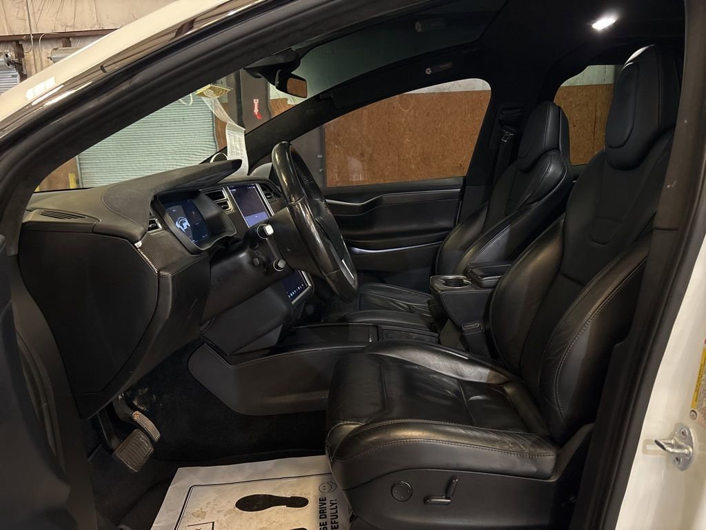 Used 2017 Tesla Model X 100D image 18