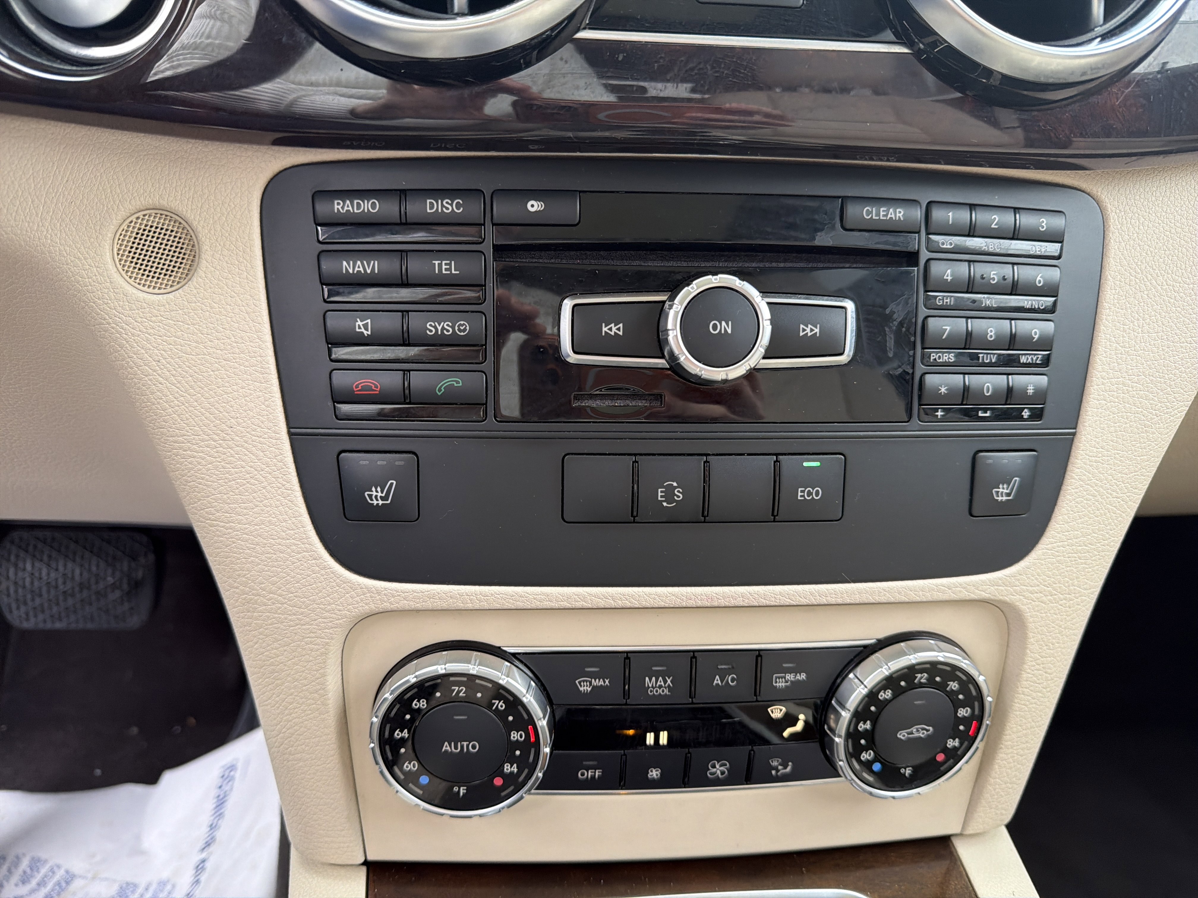 Used 2014 Mercedes-Benz GLK 350 4MATIC image 16