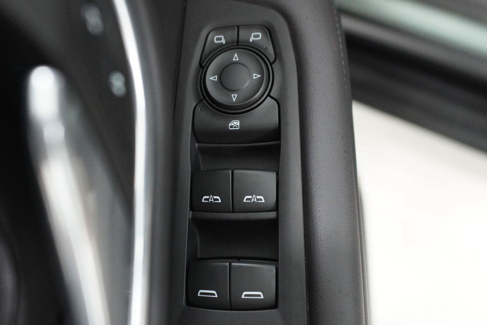 Used 2023 Chevrolet Tahoe LS RWD image 17