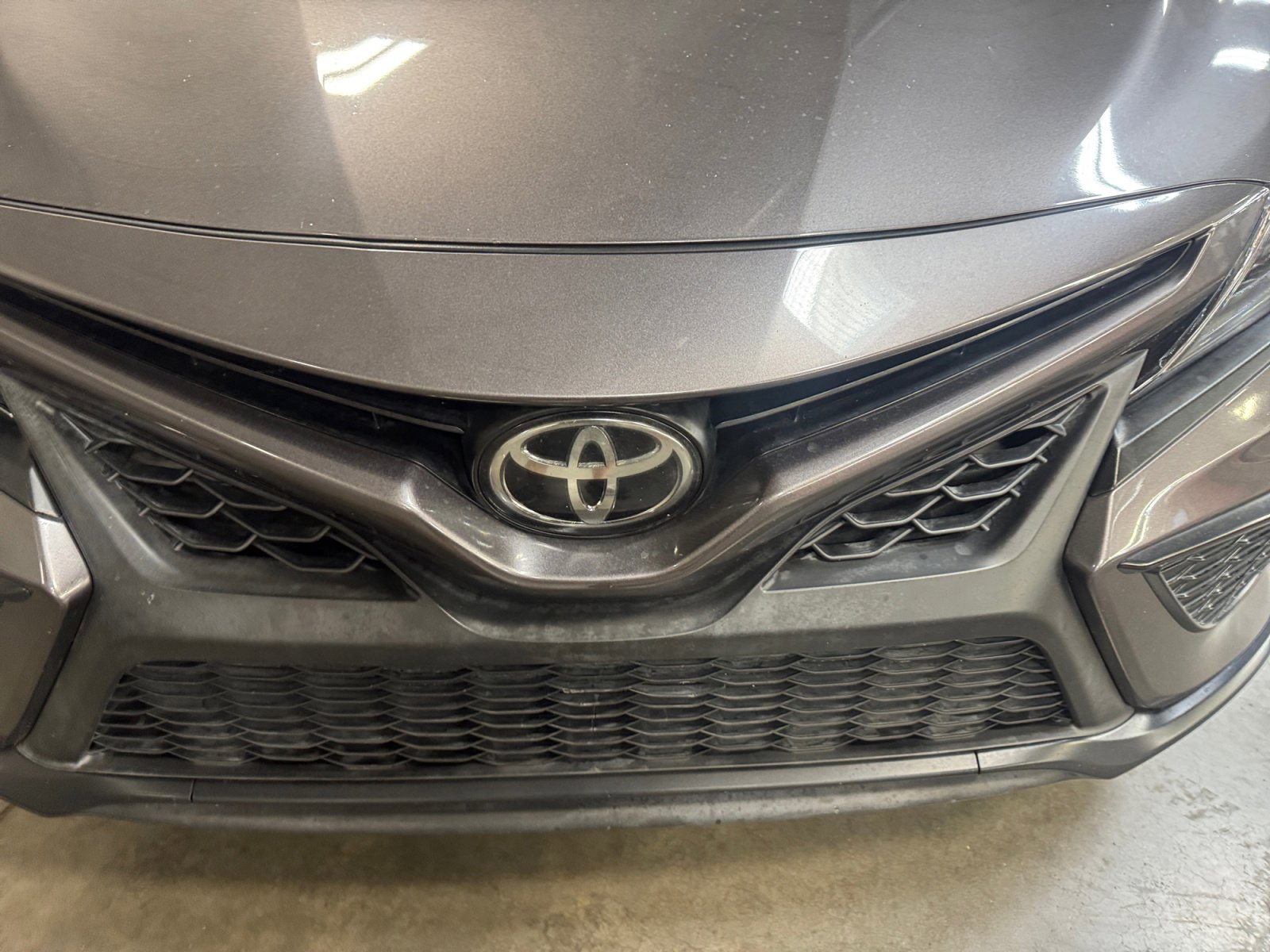 Used 2022 Toyota Camry SE FWD image 23