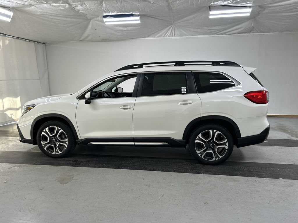 Used 2023 Subaru Ascent Limited AWD/4WD image 6