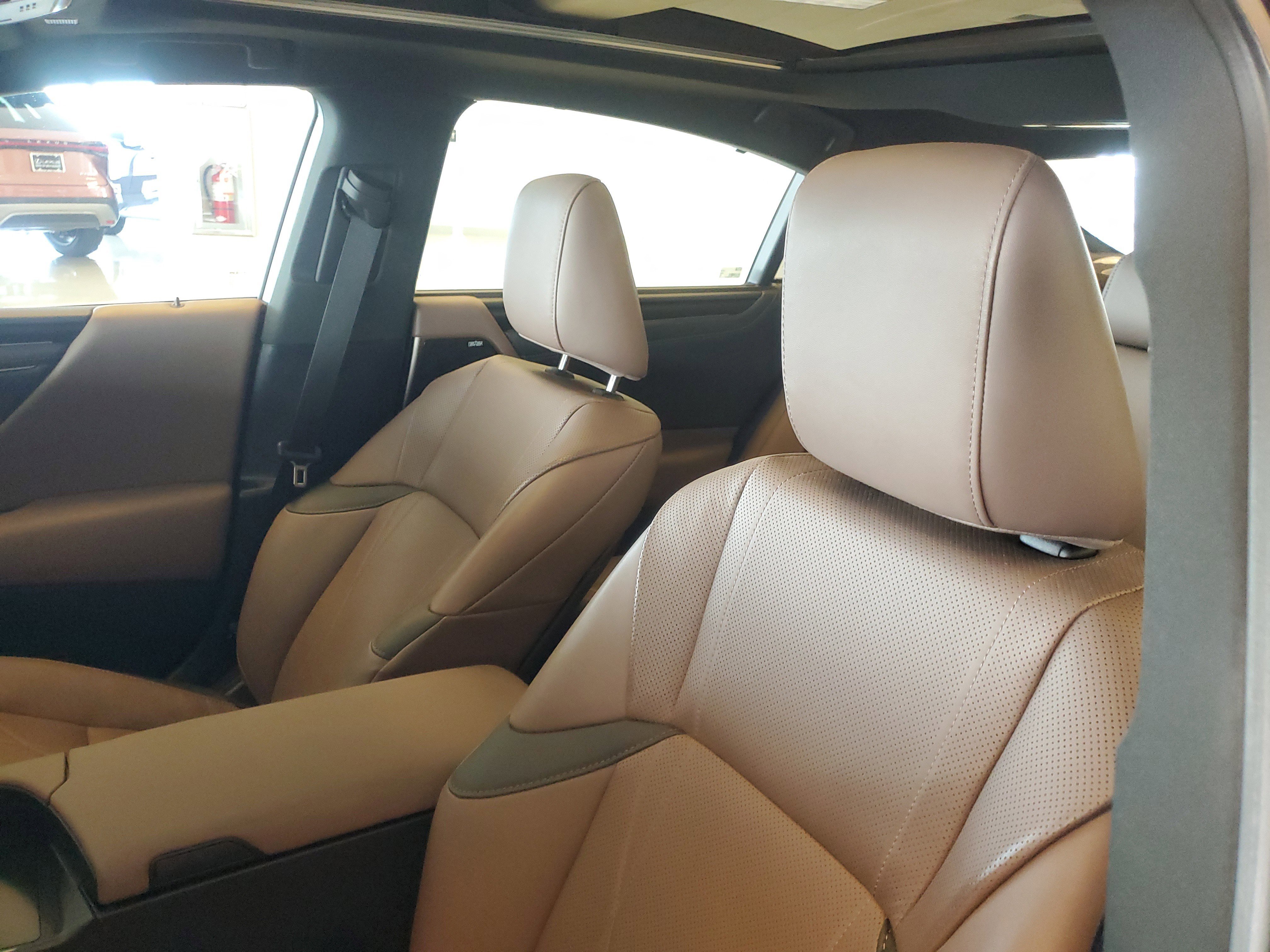 Used 2025 Lexus ES 350 Ultra Luxury w/ Accessory Package (Z2) FWD image 21