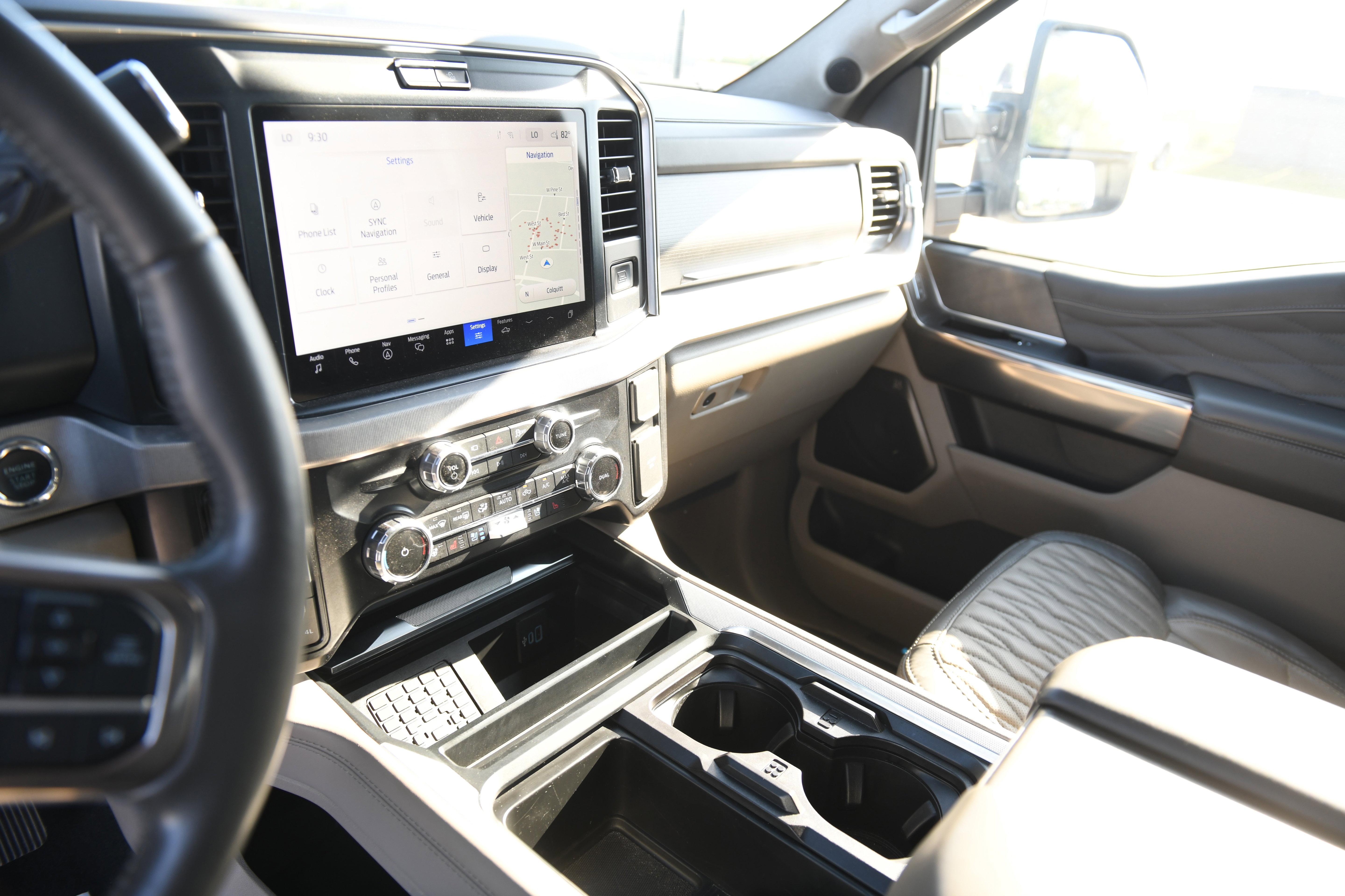 Used 2025 Ford F250 Platinum w/ Platinum Plus Package AWD/4WD image 18