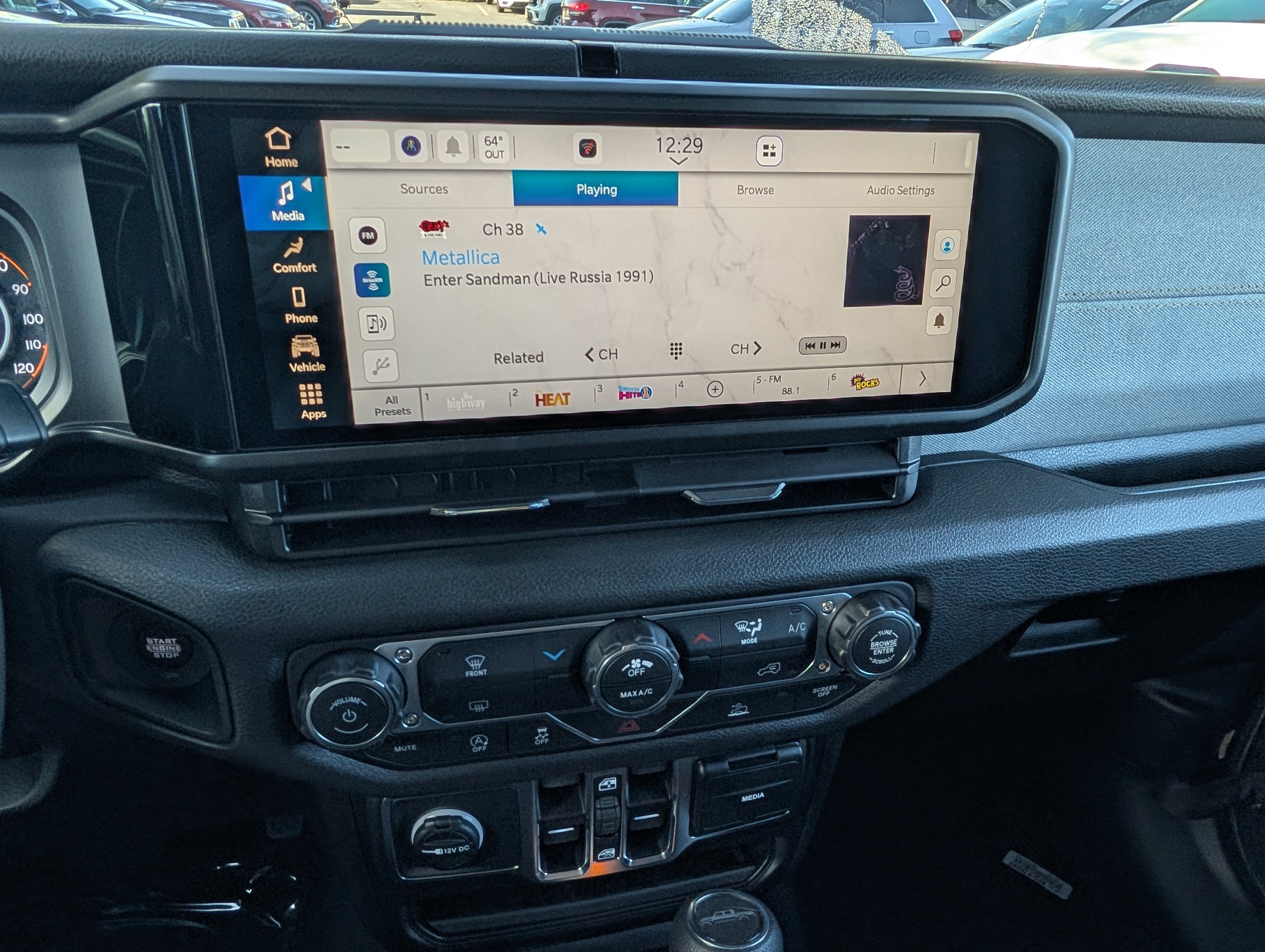 New 2026 Jeep Gladiator Sport AWD/4WD image 23