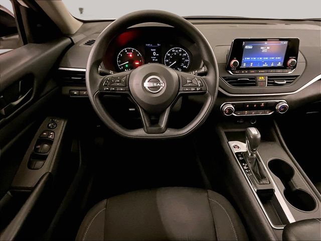 Used 2023 Nissan Altima 2.5 S FWD image 5