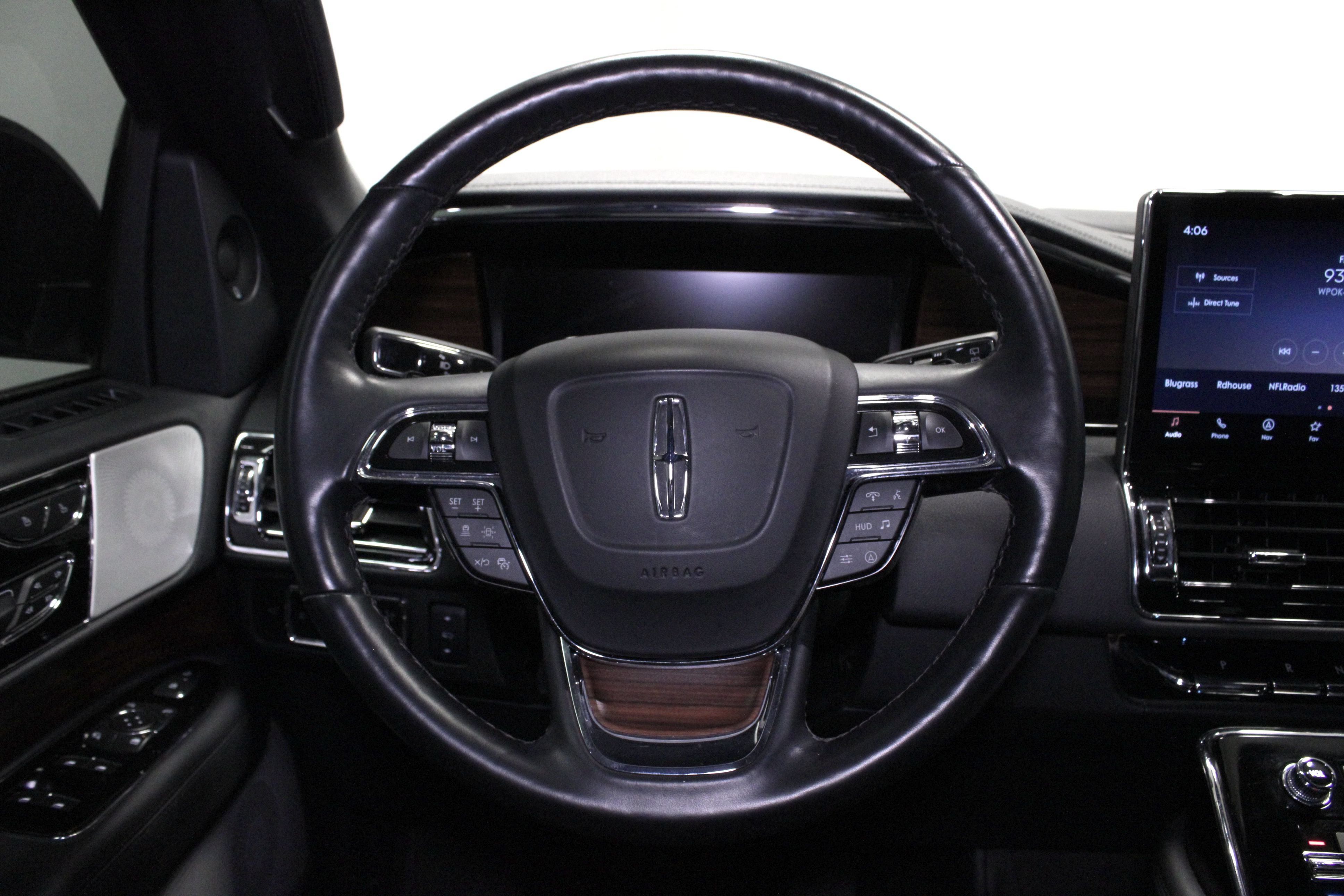 Used 2024 Lincoln Navigator L Reserve AWD/4WD image 24