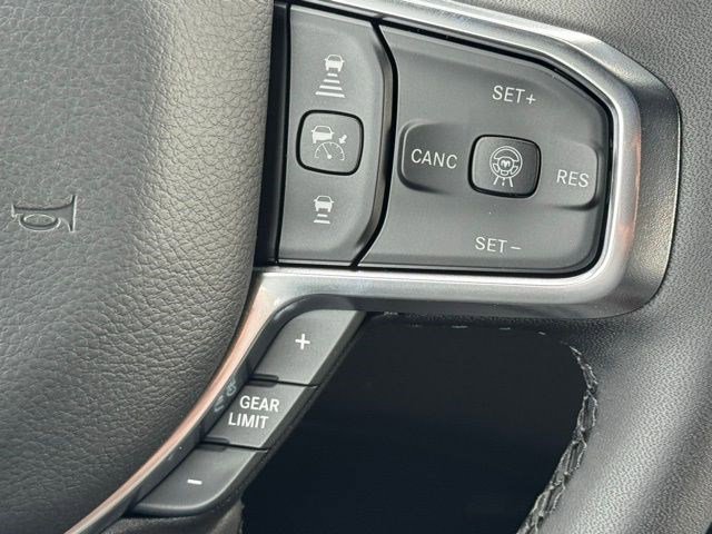 New 2026 RAM 1500 Laramie AWD/4WD image 19