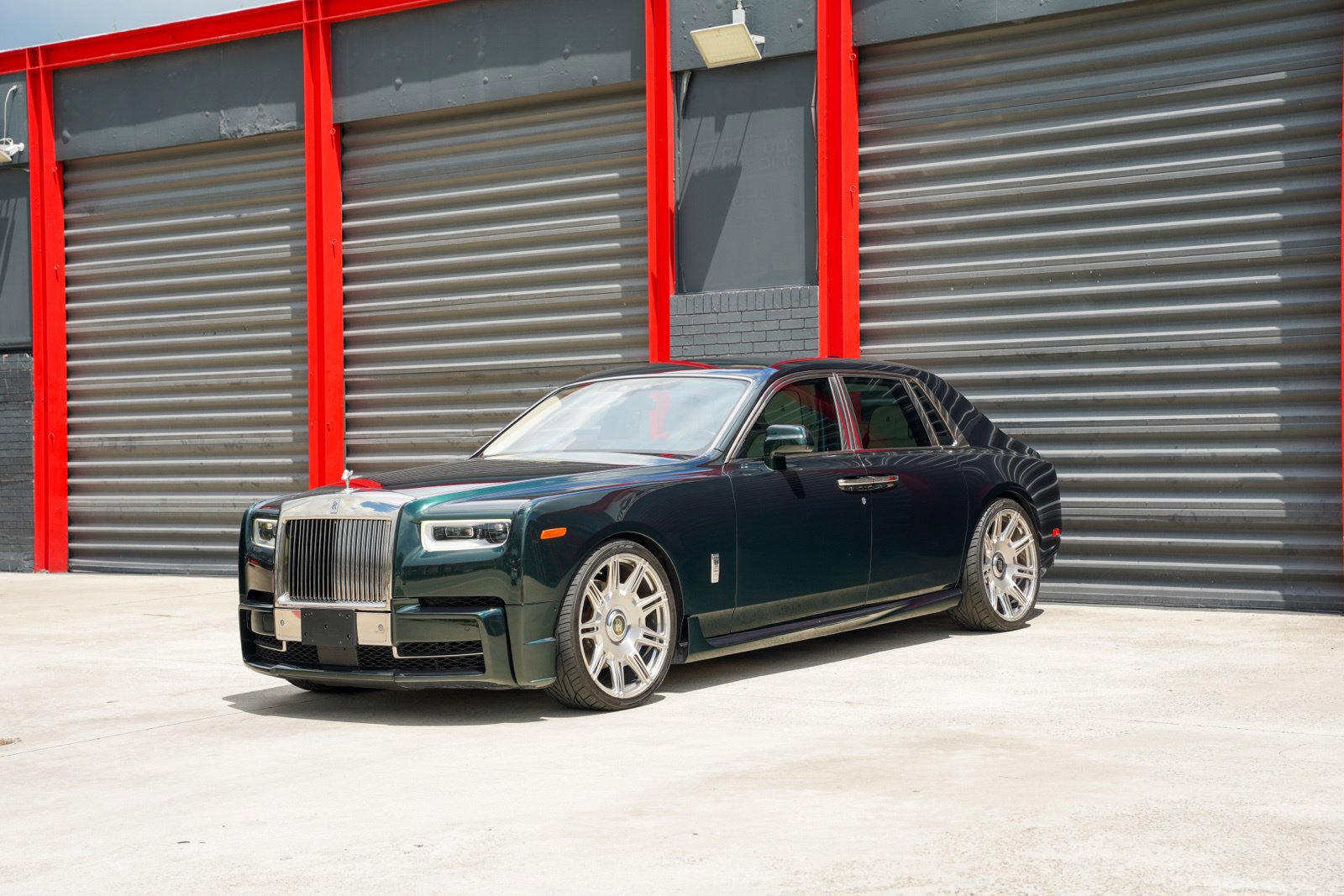 Used 2022 Rolls-Royce Phantom Sedan RWD image 62