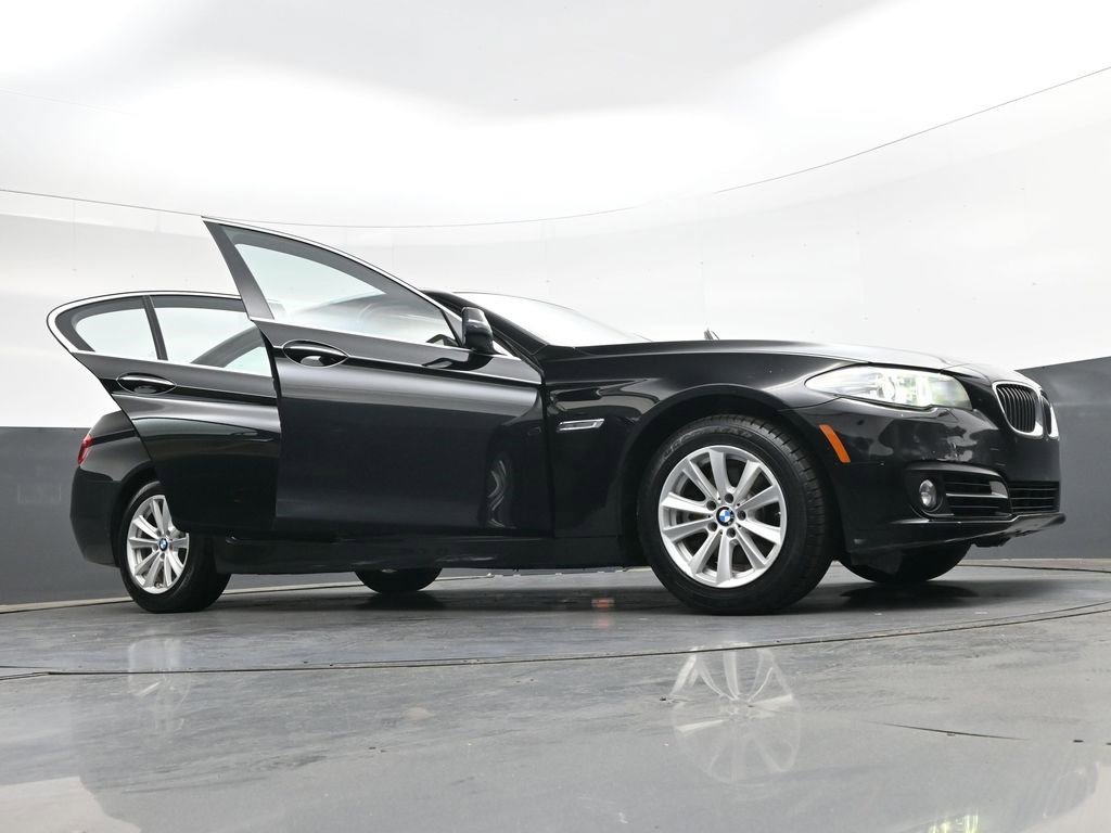 Used 2016 BMW 528i Sedan RWD image 43