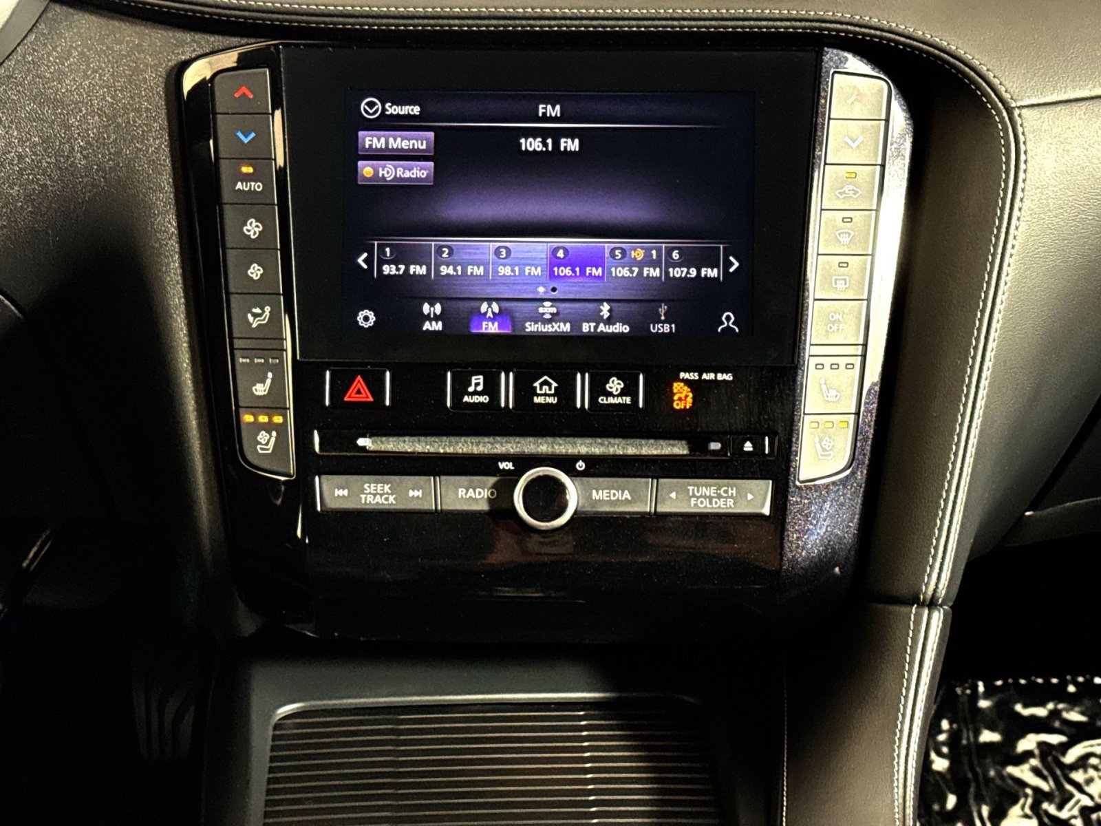 Used 2020 INFINITI QX50 Sensory w/ Climate Package AWD/4WD image 18