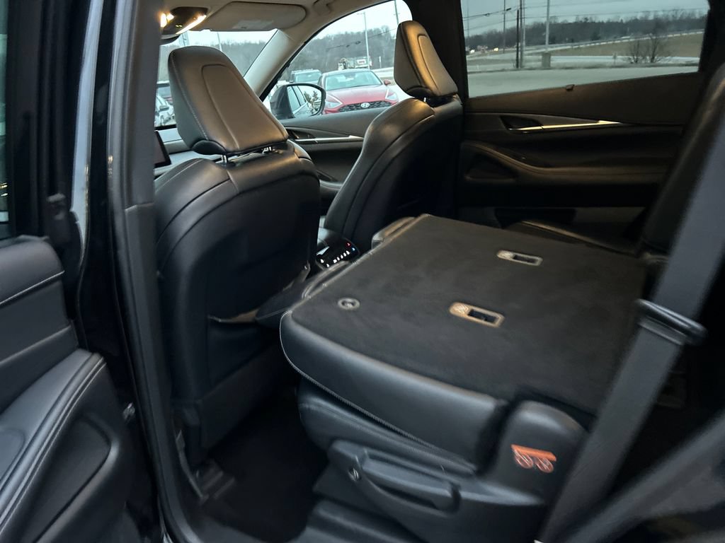 Used 2023 INFINITI QX60 Luxe w/ Cargo Package AWD/4WD image 39