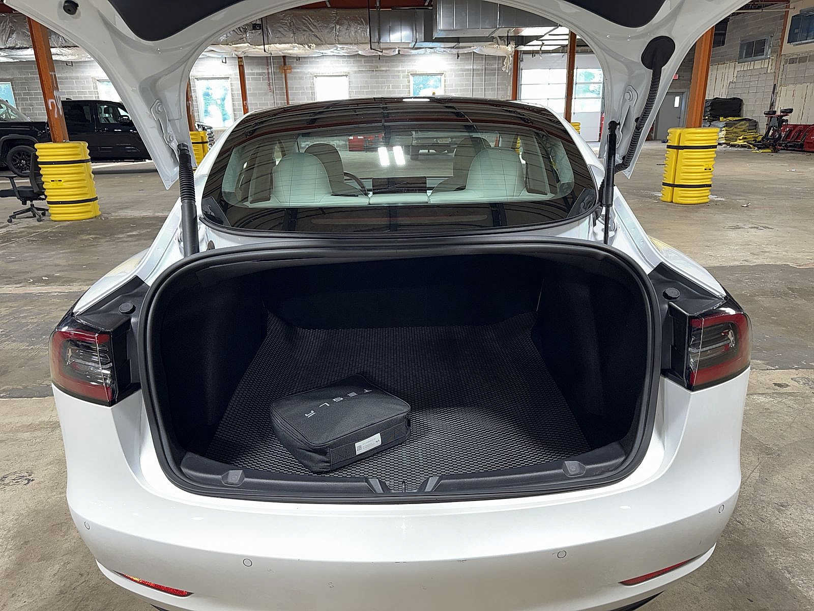 Used 2021 Tesla Model 3 Long Range AWD/4WD image 10