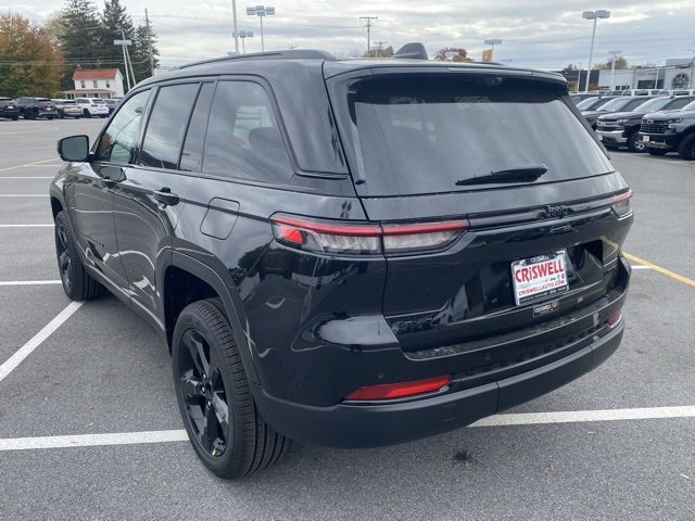 New 2025 Jeep Grand Cherokee Limited image 5