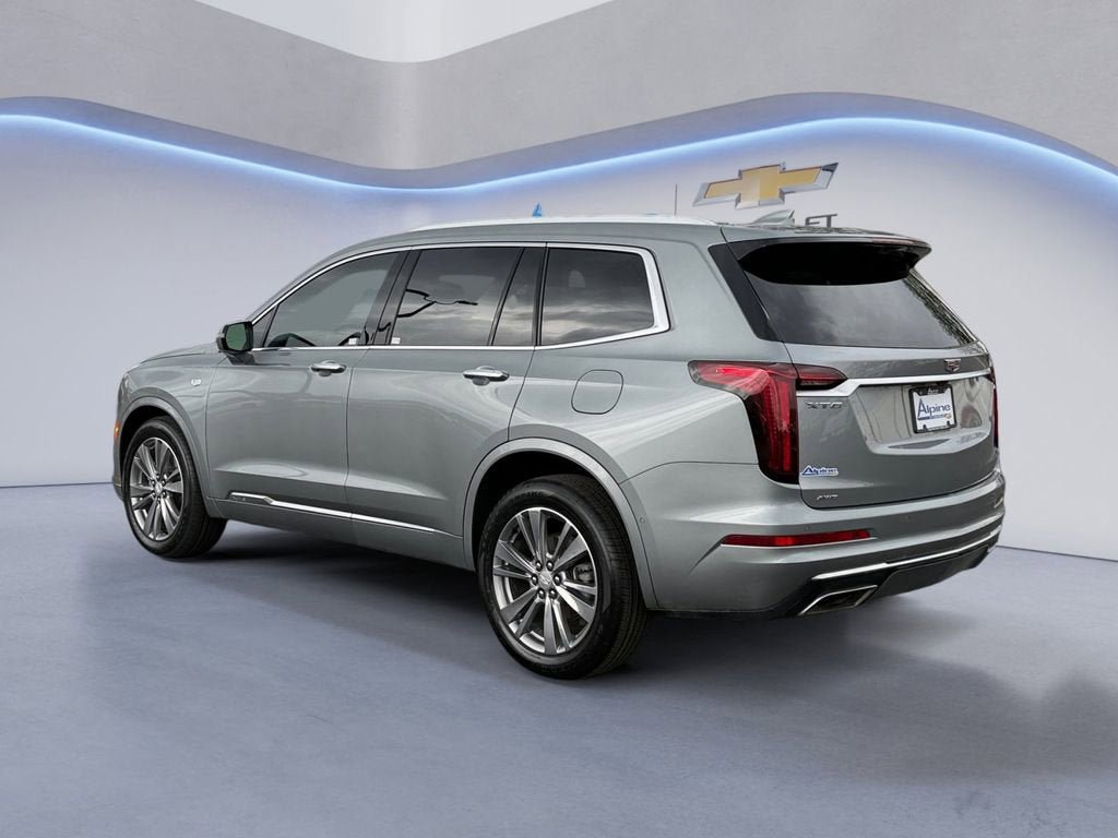 Used 2023 Cadillac XT6 Premium Luxury w/ Technology Package AWD/4WD image 3