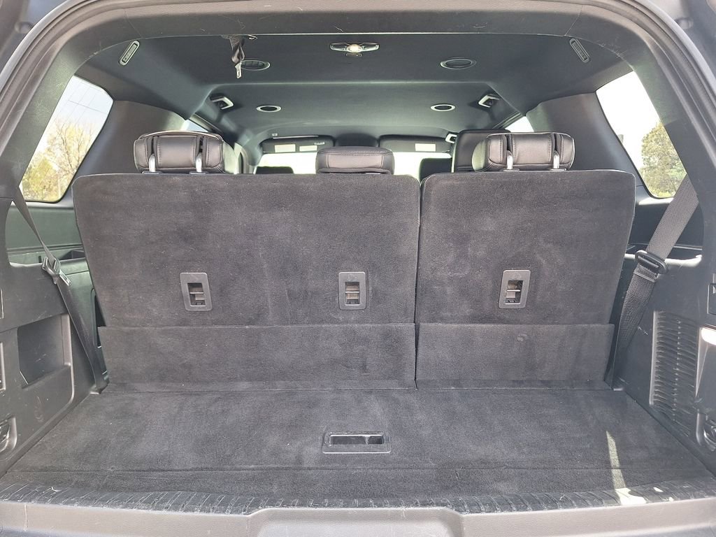 Used 2018 Ford Expedition XLT w/ Equipment Group 202A AWD/4WD image 30