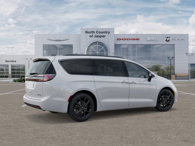New 2026 Chrysler Pacifica Limited w/ S Appearance Package image 5