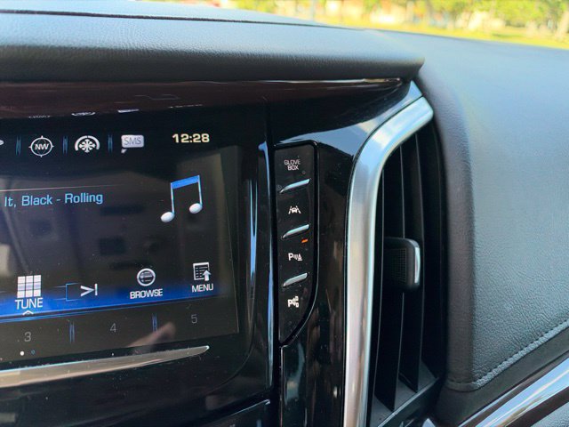 Used 2020 Cadillac Escalade Luxury AWD/4WD image 39