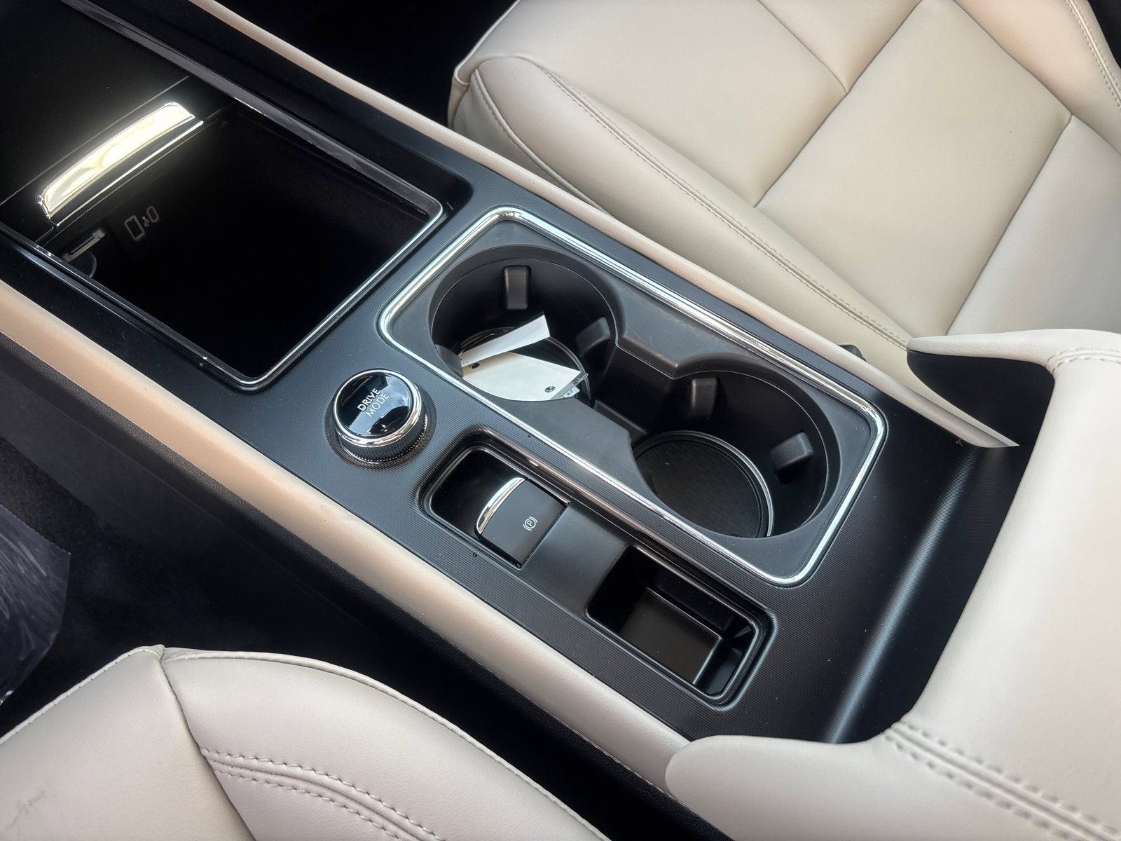 New 2026 Lincoln Corsair Premiere image 24