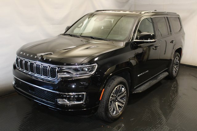 Used 2025 Jeep Wagoneer 4WD