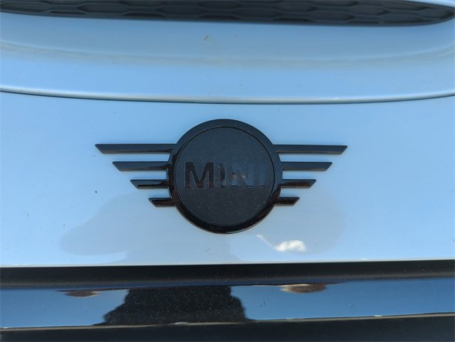 Used 2023 MINI Cooper S w/ Signature Upholstery Package image 5