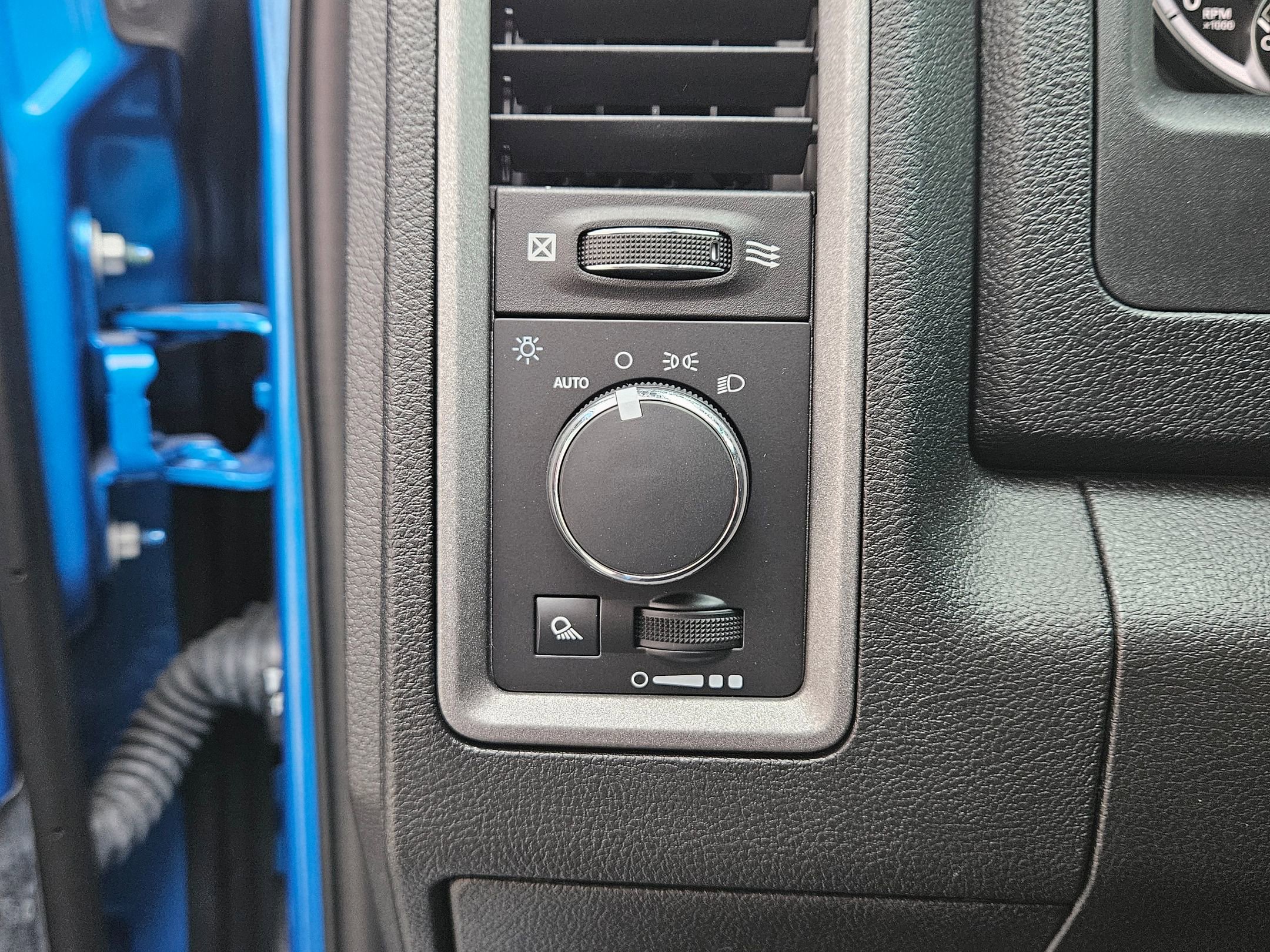 Used 2021 RAM 1500 Tradesman w/ Chrome Plus Package image 19