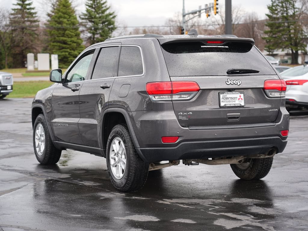 Used 2019 Jeep Grand Cherokee Laredo AWD/4WD image 5
