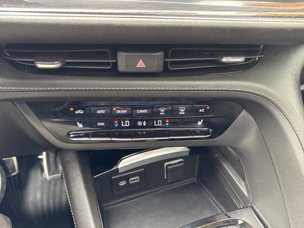 Used 2023 Buick Envision Essence w/ Sport Touring Package FWD image 14