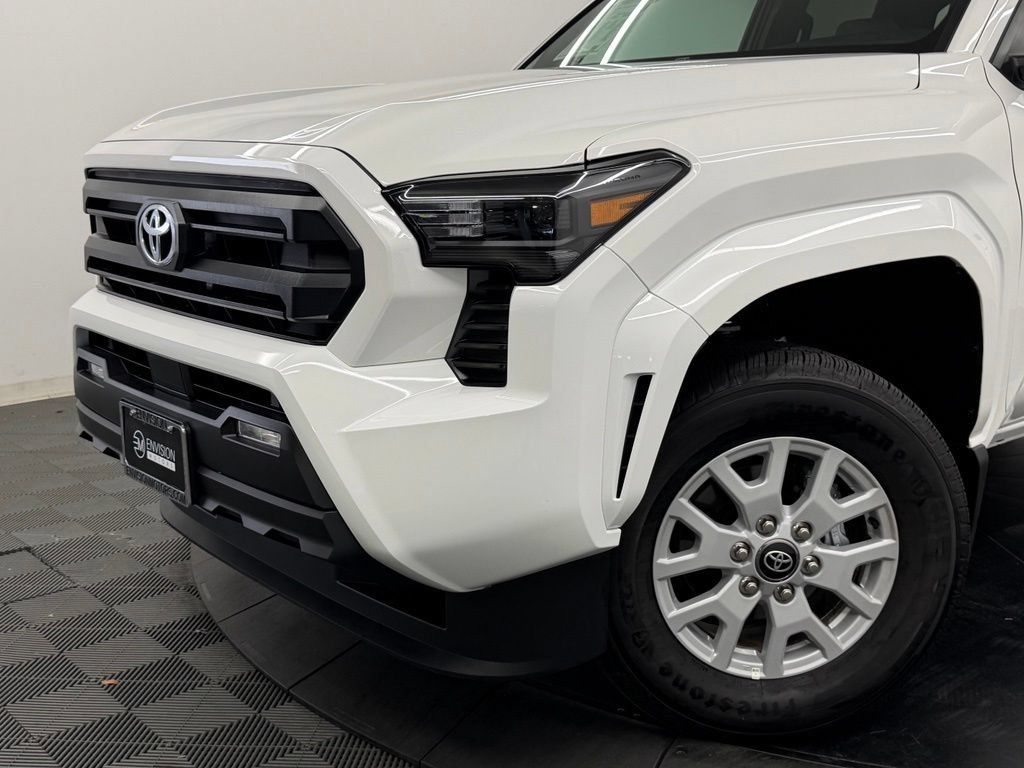 Certified 2026 Toyota Tacoma SR5 AWD/4WD image 4