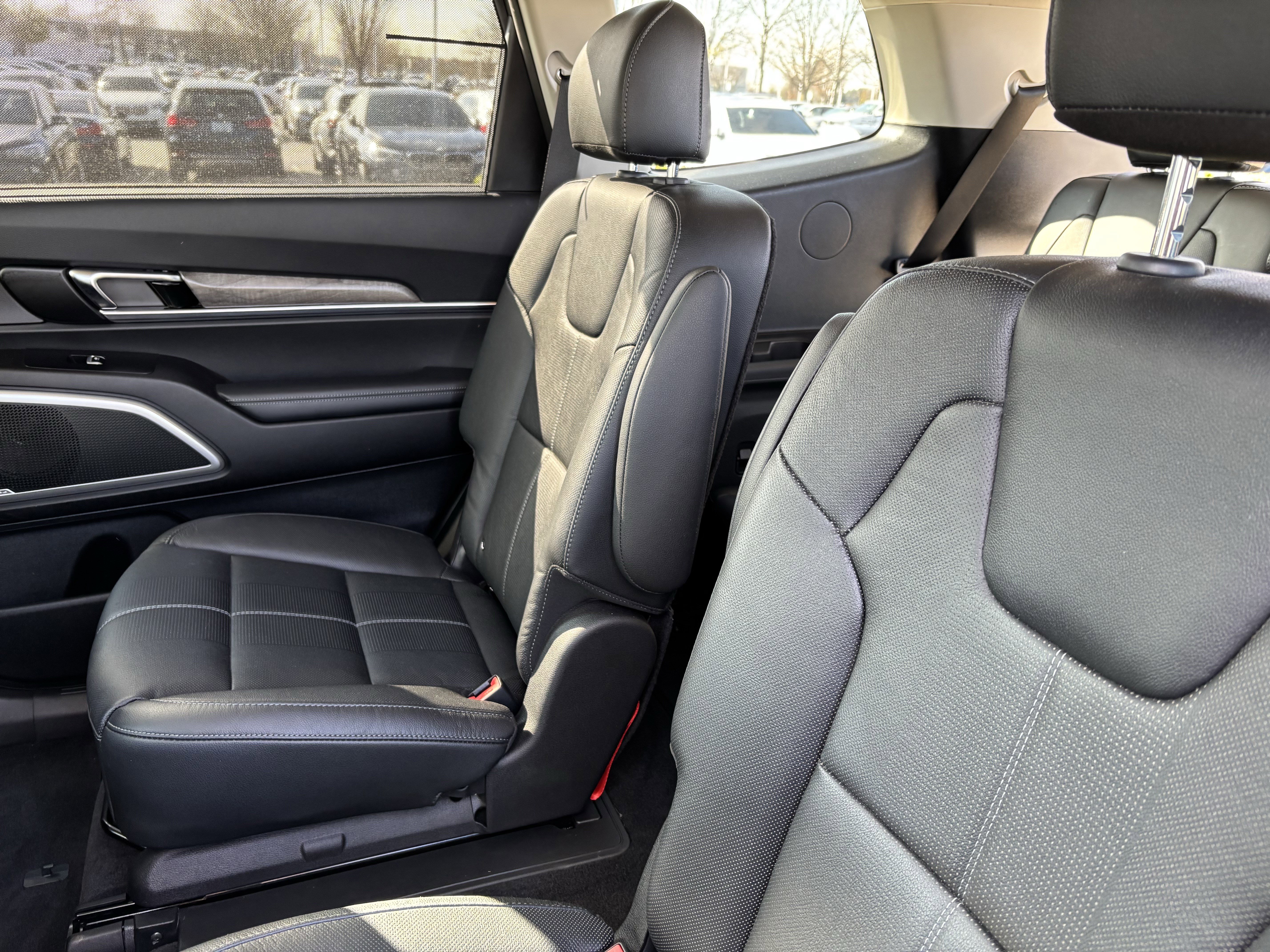 Used 2020 Kia Telluride EX w/ EX Premium Package image 32