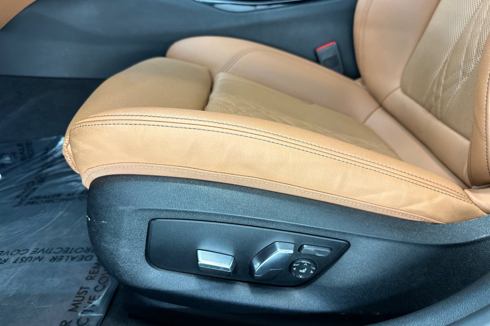 Certified 2023 BMW 530e w/ Convenience Package RWD image 14