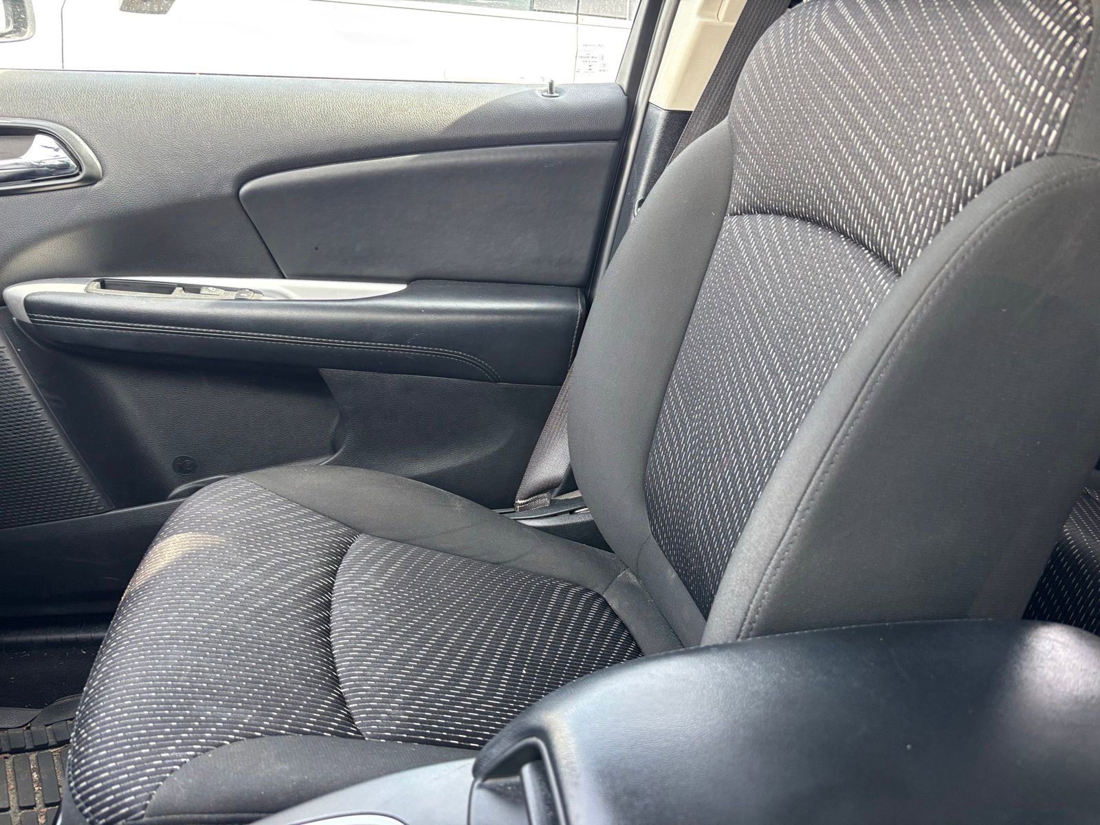 Used 2020 Dodge Journey SE w/ SE Popular Equipment Group FWD image 10