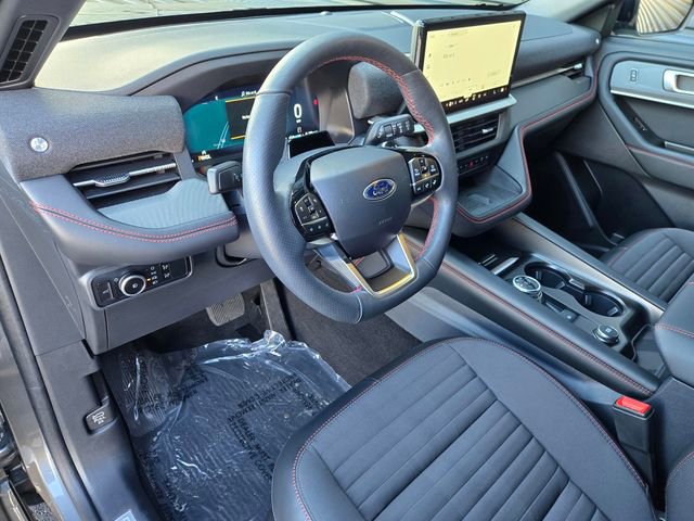 Used 2025 Ford Explorer ST-Line w/ Premium Package image 13