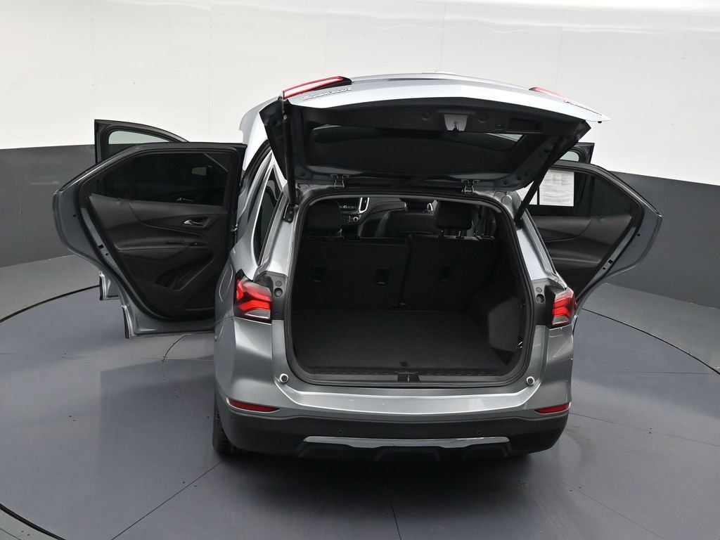 Used 2024 Chevrolet Equinox Premier image 32