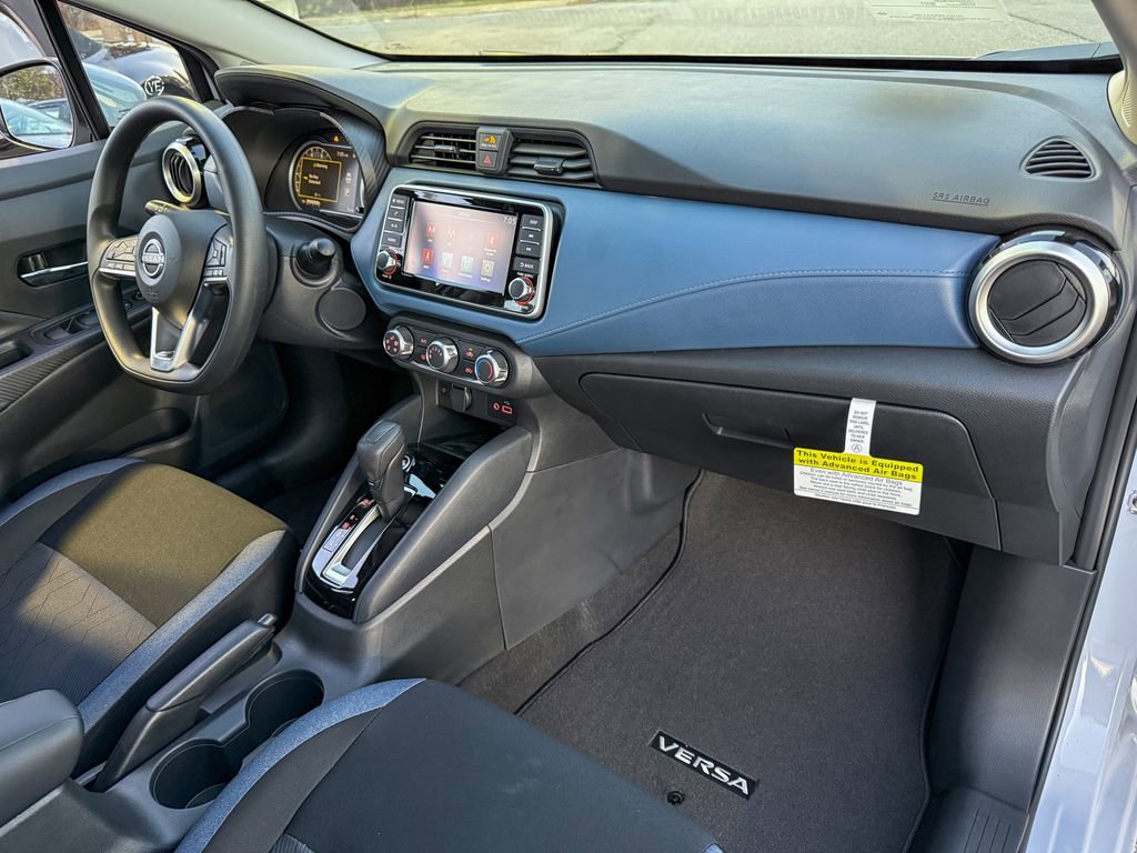 Certified 2025 Nissan Versa SV w/ Trunk Package image 9