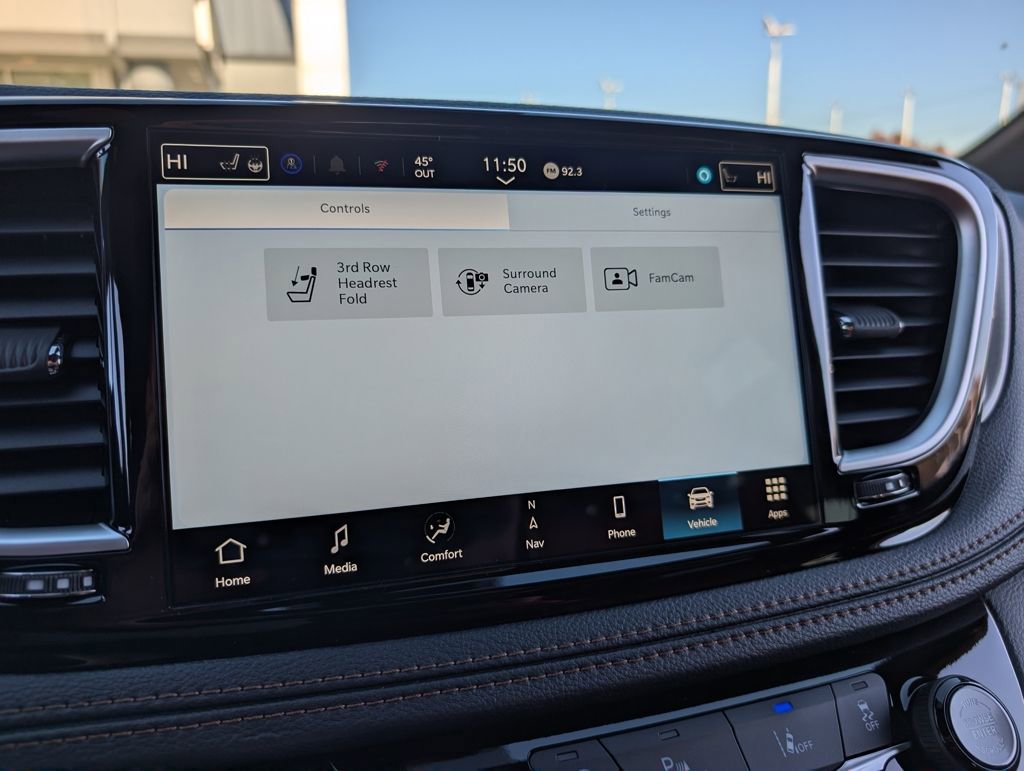 New 2026 Chrysler Pacifica Pinnacle w/ Trailer Tow Group image 31