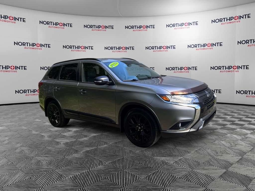 Used 2019 Mitsubishi Outlander AWD image 1