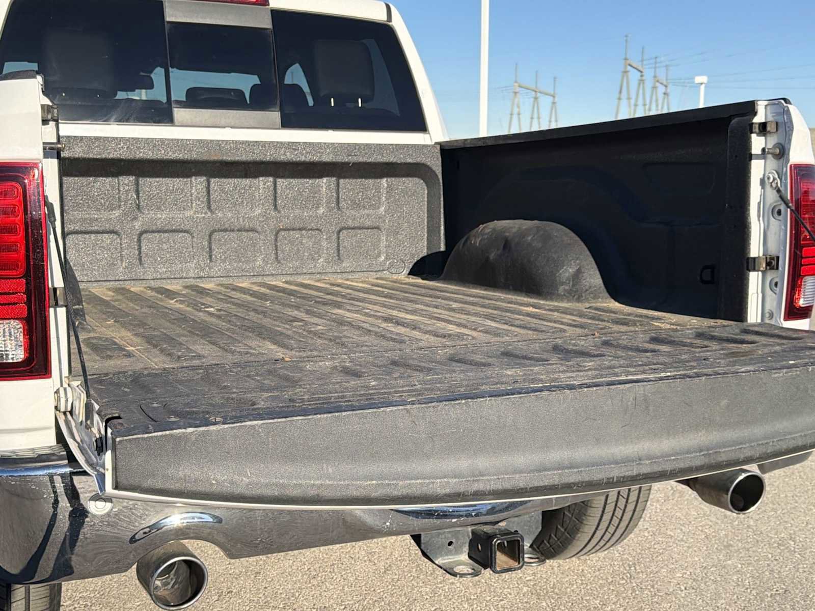 Used 2018 RAM 1500 Laramie w/ Convenience Group image 15