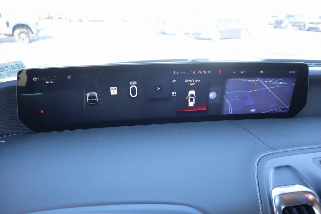 New 2025 Ford Expedition Platinum image 4