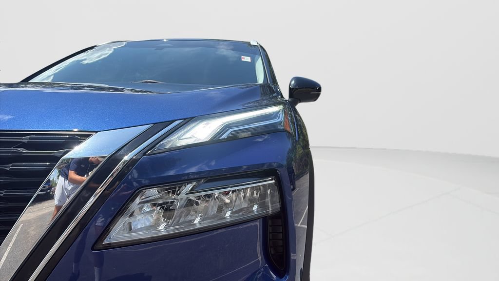 Used 2022 Nissan Rogue Platinum w/ Head-Up Display Package AWD/4WD image 25