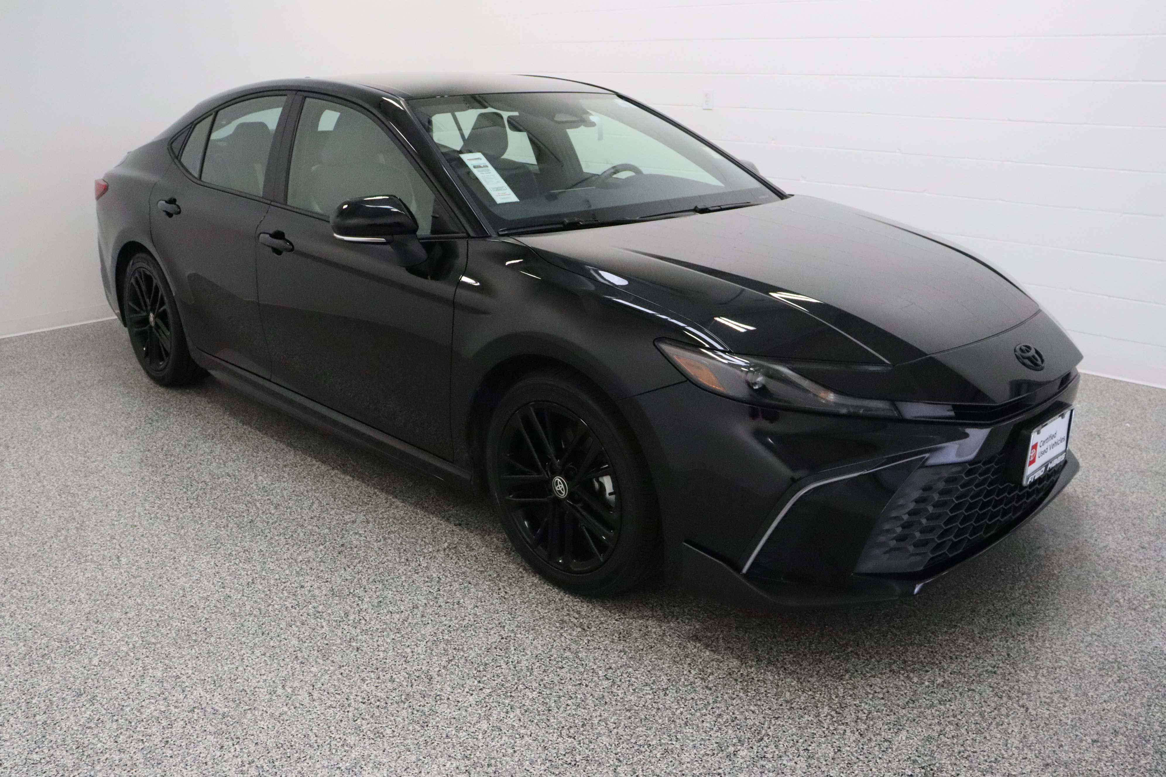 Certified 2025 Toyota Camry SE image 4