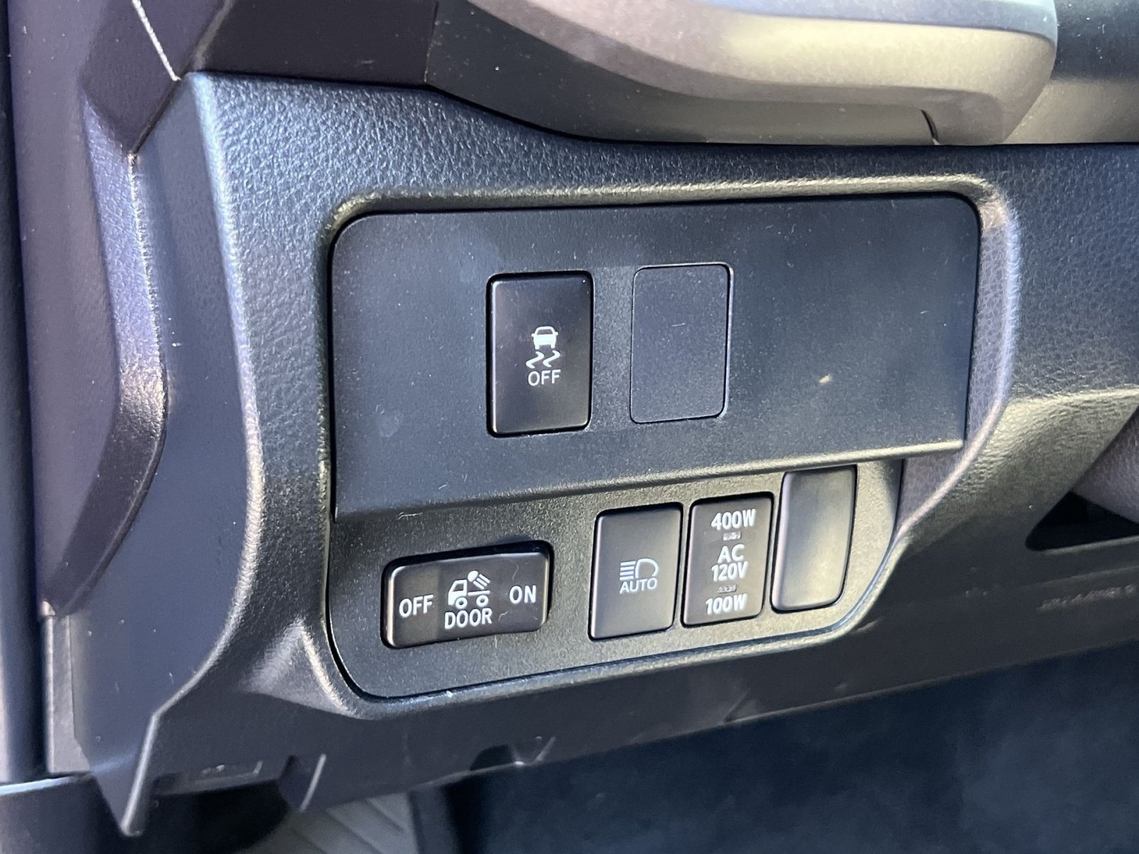 Used 2023 Toyota Tacoma TRD Off-Road AWD/4WD image 26