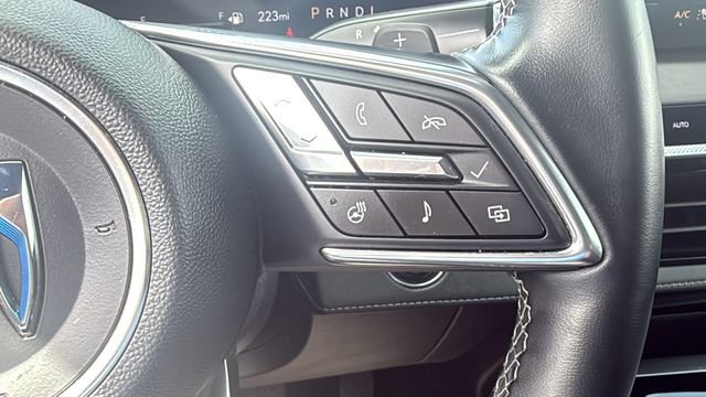 Used 2025 Buick Enclave Preferred AWD/4WD image 18