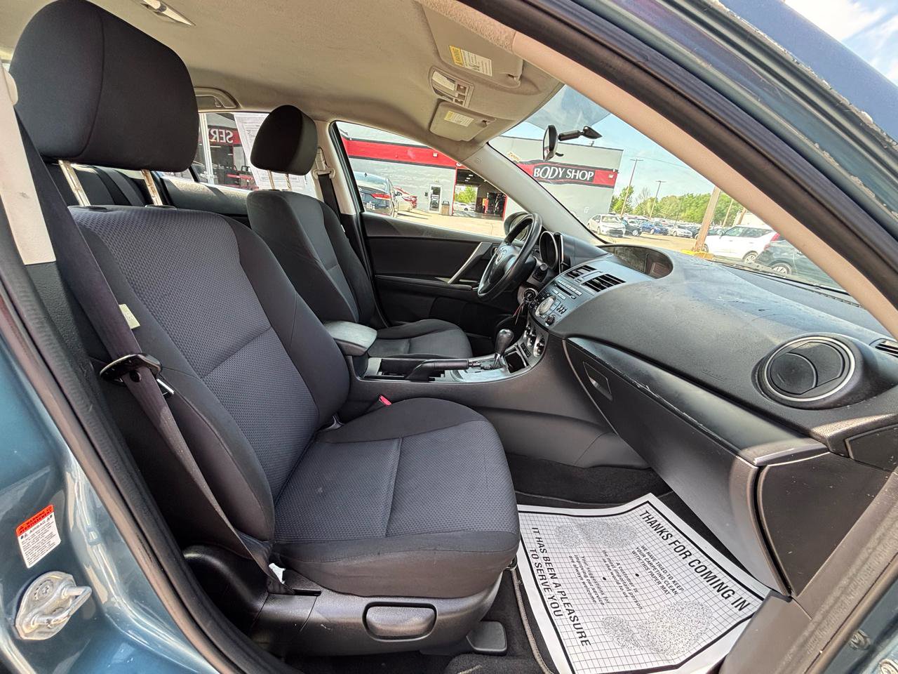Used 2010 MAZDA MAZDA3 i Sport FWD image 10