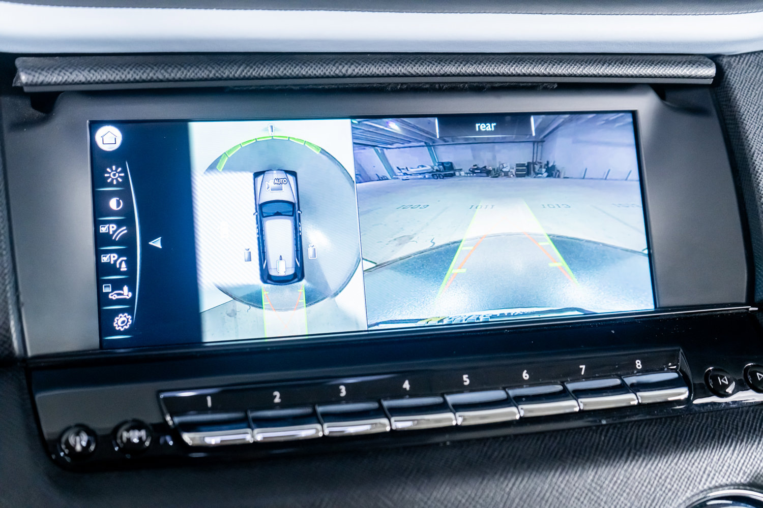 Used 2023 Rolls-Royce Cullinan Black Badge image 48