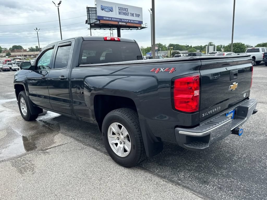 Used 2018 Chevrolet Silverado 1500 LT w/ All Star Edition AWD/4WD image 5