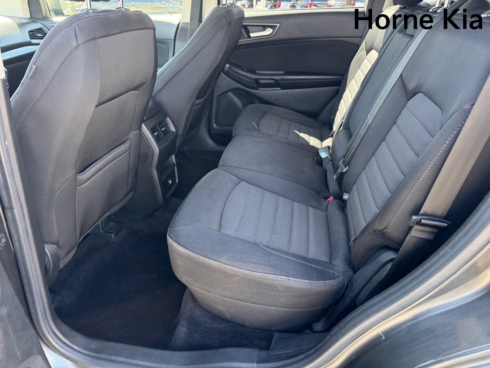 Used 2016 Ford Edge SE image 13