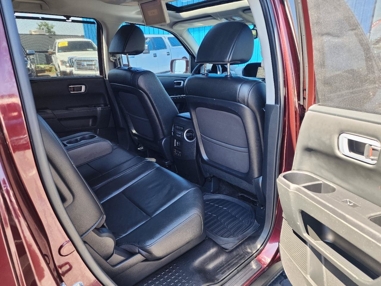 Used 2012 Honda Pilot Touring image 29