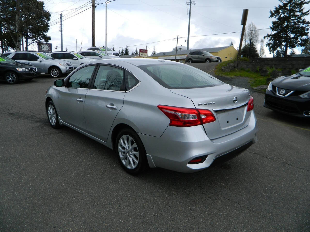 Used 2019 Nissan Sentra SV FWD image 6